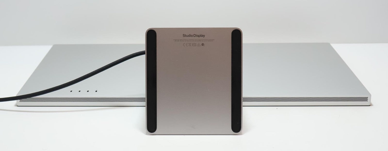 Apple Studio Display 5K Retina 27" MK0U3LL/A - Standard Tilt Stand - Image 15